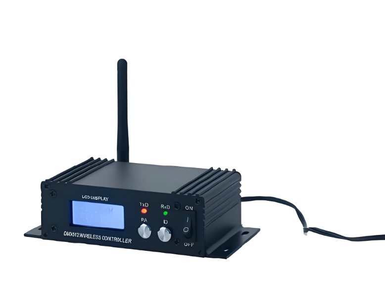 Schrauben Sie die Antenne 2 fest