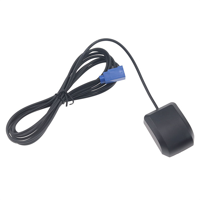 Welche Faktoren sollten bei der Auswahl einer Marine-GPS-Antenne berücksichtigt werden?