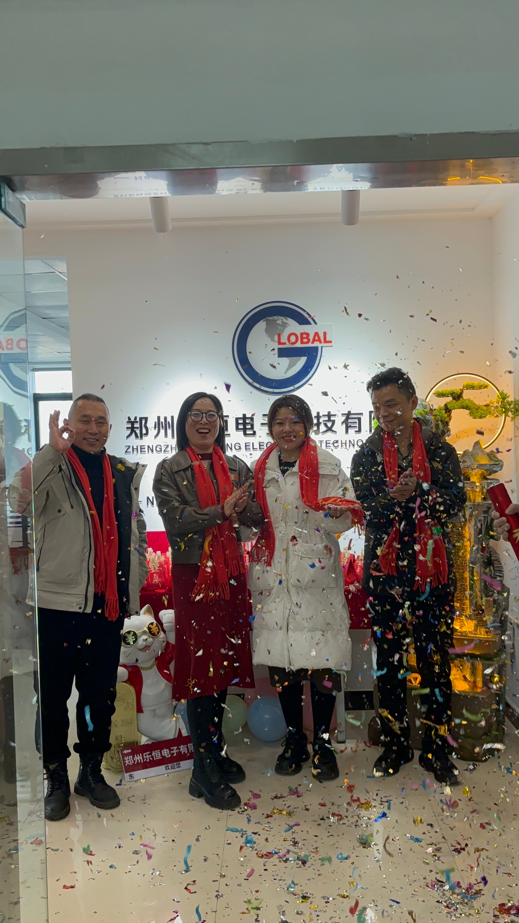 Gruppenfoto der Partner